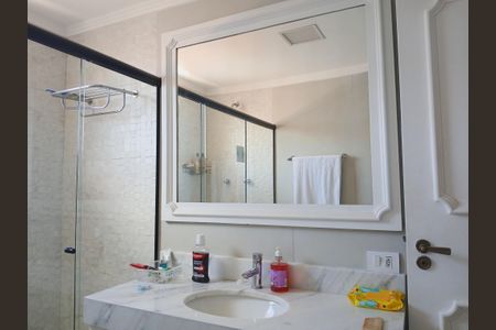 Apartamento à venda com 300m², 4 quartos e 5 vagas Apartamento à venda com 300m², 4 quartos e 5 vagasBanheiro do Quarto 2