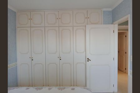 Apartamento à venda com 300m², 4 quartos e 5 vagas Apartamento à venda com 300m², 4 quartos e 5 vagasQuarto 3