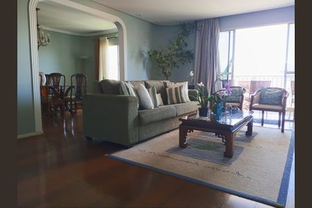 Apartamento à venda com 300m², 4 quartos e 5 vagas Apartamento à venda com 300m², 4 quartos e 5 vagasSala