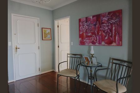 Apartamento à venda com 300m², 4 quartos e 5 vagas Apartamento à venda com 300m², 4 quartos e 5 vagasSala de Jantar 2