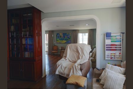 Apartamento à venda com 300m², 4 quartos e 5 vagas Apartamento à venda com 300m², 4 quartos e 5 vagasSala