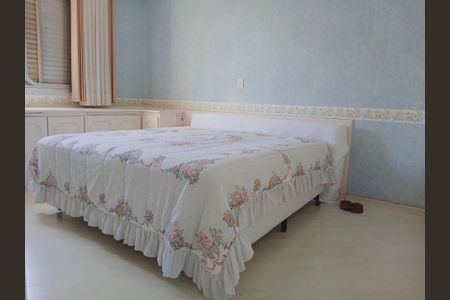 Apartamento à venda com 300m², 4 quartos e 5 vagas Apartamento à venda com 300m², 4 quartos e 5 vagasQuarto 3