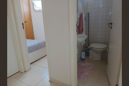 Apartamento à venda com 300m², 4 quartos e 5 vagas Apartamento à venda com 300m², 4 quartos e 5 vagasCorredor