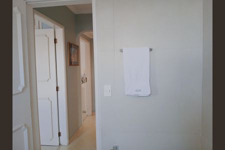 Apartamento à venda com 300m², 4 quartos e 5 vagas Apartamento à venda com 300m², 4 quartos e 5 vagasBanheiro do Quarto 2