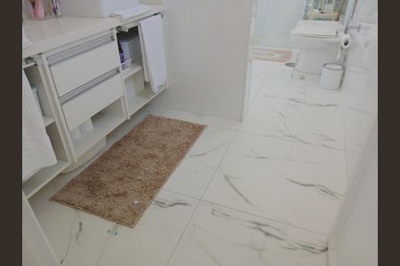 Apartamento à venda com 300m², 4 quartos e 5 vagas Apartamento à venda com 300m², 4 quartos e 5 vagasQuarto 4