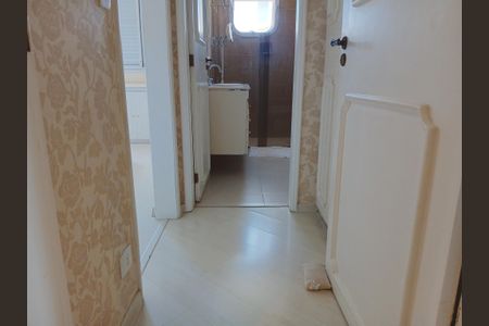 Apartamento à venda com 300m², 4 quartos e 5 vagas Apartamento à venda com 300m², 4 quartos e 5 vagasCorredor