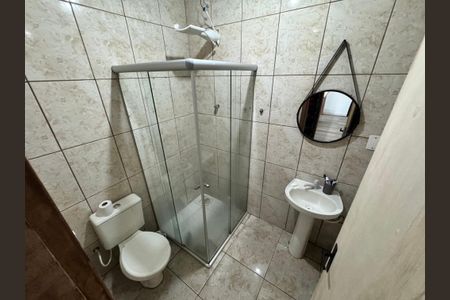Casa à venda com 180m², 2 quartos e 2 vagas Casa à venda com 180m², 2 quartos e 2 vagasBanheiro