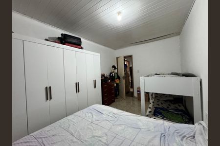 Casa à venda com 180m², 2 quartos e 2 vagas Casa à venda com 180m², 2 quartos e 2 vagasQuarto 2