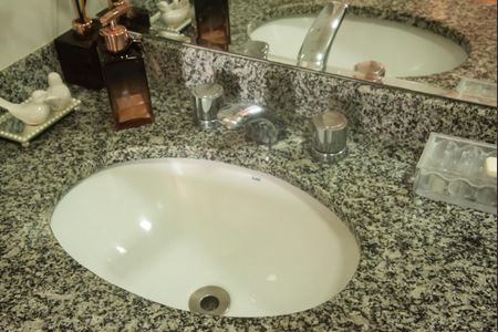 Apartamento à venda com 105m², 3 quartos e 2 vagasBanheiro