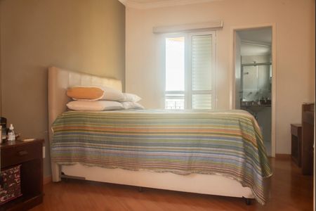 Apartamento à venda com 105m², 3 quartos e 2 vagasSuíte