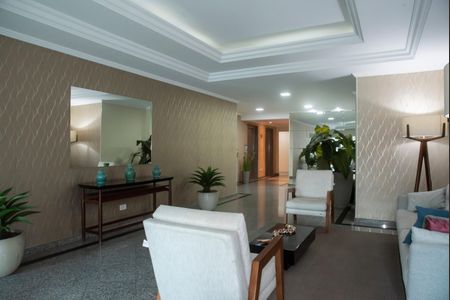 Apartamento à venda com 105m², 3 quartos e 2 vagasHall social