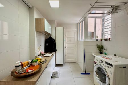 Apartamento à venda com 136m², 3 quartos e sem vaga Apartamento à venda com 136m², 3 quartos e sem vagaÁrea de Serviço