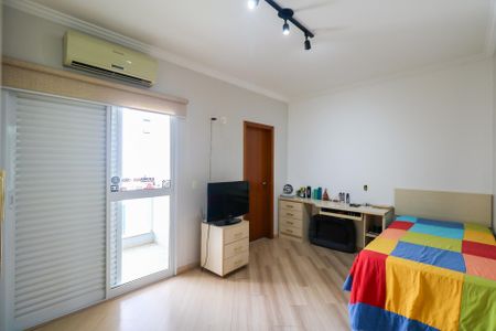 Casa à venda com 282m², 3 quartos e 4 vagas Casa à venda com 282m², 3 quartos e 4 vagasSuíte 3