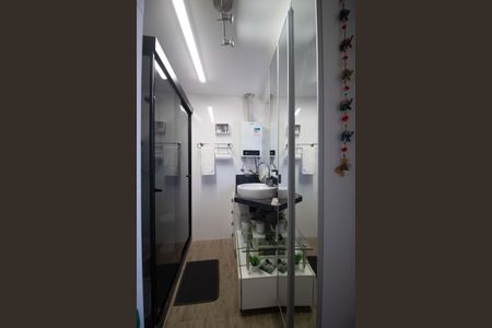 Apartamento à venda com 86m², 2 quartos e 2 vagas Apartamento à venda com 86m², 2 quartos e 2 vagasBanheiro da Suíte