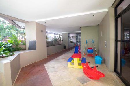 Apartamento à venda com 86m², 2 quartos e 2 vagas Apartamento à venda com 86m², 2 quartos e 2 vagasÁrea comum - Parque infantil