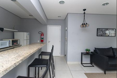 Apartamento à venda com 32m², 1 quarto e sem vaga Apartamento à venda com 32m², 1 quarto e sem vagaÁrea Comum - Salão de Festas
