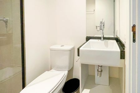 Studio à venda com 32m², 1 quarto e sem vaga Studio à venda com 32m², 1 quarto e sem vagaBanheiro