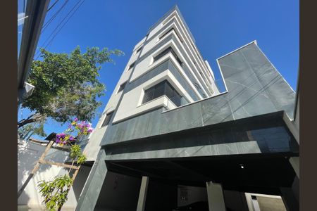 Apartamento à venda com 140m², 4 quartos e 2 vagasFachada