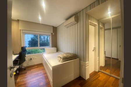 Apartamento à venda com 274m², 4 quartos e 5 vagas