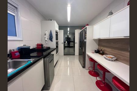 Apartamento à venda com 274m², 4 quartos e 5 vagas