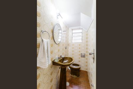 Casa à venda com 405m², 4 quartos e 7 vagas Casa à venda com 405m², 4 quartos e 7 vagasLavabo