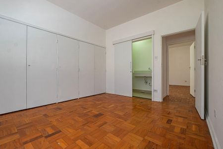 Apartamento para alugar com 198m², 3 quartos e 2 vagas Apartamento para alugar com 198m², 3 quartos e 2 vagasSuíte