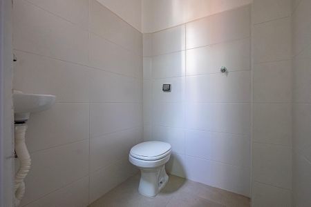 Apartamento para alugar com 198m², 3 quartos e 2 vagas Apartamento para alugar com 198m², 3 quartos e 2 vagasÁrea de Serviço - Banheiro