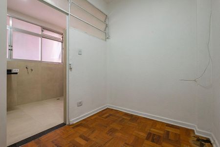 Apartamento para alugar com 198m², 3 quartos e 2 vagas Apartamento para alugar com 198m², 3 quartos e 2 vagasÁrea de Serviço - Quarto