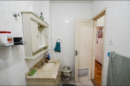 Apartamento à venda com 71m², 2 quartos e sem vaga Apartamento à venda com 71m², 2 quartos e sem vagaBanheiro