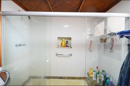 Apartamento à venda com 400m², 6 quartos e 2 vagasBanheiro da Suíte