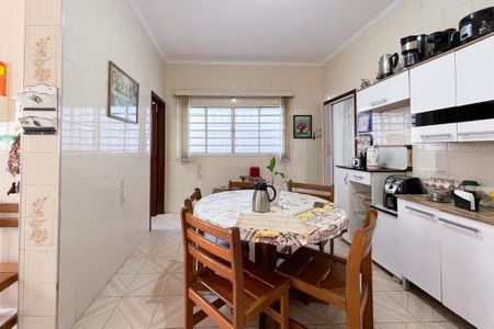 Casa à venda com 187m², 3 quartos e 2 vagas Casa à venda com 187m², 3 quartos e 2 vagasCozinha