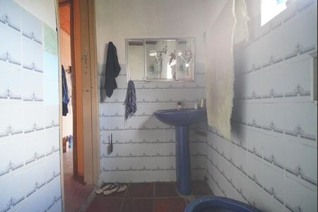 Casa à venda com 380m², 2 quartos e 2 vagas Casa à venda com 380m², 2 quartos e 2 vagasBanheiro