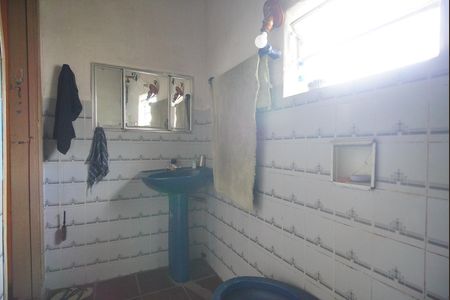 Casa à venda com 380m², 2 quartos e 2 vagas Casa à venda com 380m², 2 quartos e 2 vagasBanheiro