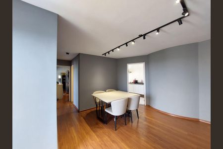 Apartamento para alugar com 90m², 3 quartos e 1 vaga Apartamento para alugar com 90m², 3 quartos e 1 vagaSala