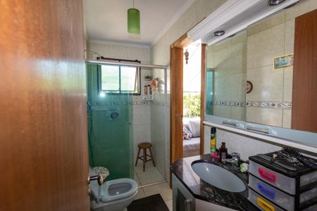 Casa à venda com 132m², 3 quartos e 3 vagas Casa à venda com 132m², 3 quartos e 3 vagasBanheiro da Suíte