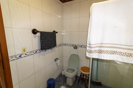 Casa à venda com 132m², 3 quartos e 3 vagas Casa à venda com 132m², 3 quartos e 3 vagasBanheiro