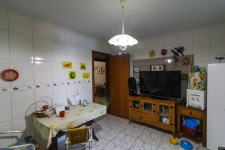 Casa à venda com 132m², 3 quartos e 3 vagas Casa à venda com 132m², 3 quartos e 3 vagasCozinha