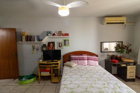 Casa à venda com 132m², 3 quartos e 3 vagas Casa à venda com 132m², 3 quartos e 3 vagasQuarto 1