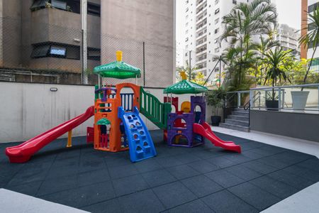 Apartamento à venda com 98m², 3 quartos e 1 vaga Apartamento à venda com 98m², 3 quartos e 1 vagaPlayground
