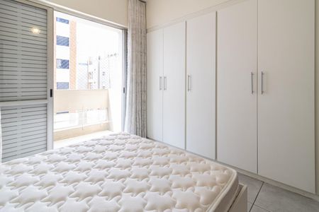 Apartamento à venda com 98m², 3 quartos e 1 vaga Apartamento à venda com 98m², 3 quartos e 1 vagaSuíte