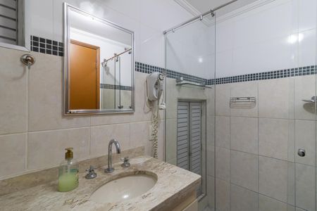 Apartamento à venda com 98m², 3 quartos e 1 vaga Apartamento à venda com 98m², 3 quartos e 1 vagaBanheiro