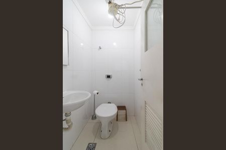 Apartamento à venda com 98m², 3 quartos e 1 vaga Apartamento à venda com 98m², 3 quartos e 1 vagaBanheiro de serviço