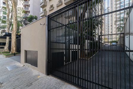 Apartamento à venda com 98m², 3 quartos e 1 vaga Apartamento à venda com 98m², 3 quartos e 1 vagaFachada