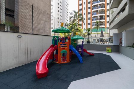 Apartamento à venda com 98m², 3 quartos e 1 vaga Apartamento à venda com 98m², 3 quartos e 1 vagaPlayground