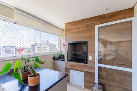 Apartamento à venda com 149m², 4 quartos e 2 vagas Apartamento à venda com 149m², 4 quartos e 2 vagasVaranda gourmet