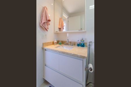 Apartamento à venda com 149m², 4 quartos e 2 vagas Apartamento à venda com 149m², 4 quartos e 2 vagasBanheiro da Suíte 2