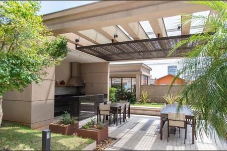 Apartamento à venda com 149m², 4 quartos e 2 vagas Apartamento à venda com 149m², 4 quartos e 2 vagasÁrea comum - Churrasqueira