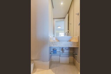 Apartamento à venda com 149m², 4 quartos e 2 vagas Apartamento à venda com 149m², 4 quartos e 2 vagasLavabo