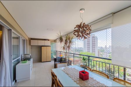 Apartamento à venda com 149m², 4 quartos e 2 vagas Apartamento à venda com 149m², 4 quartos e 2 vagasVaranda gourmet