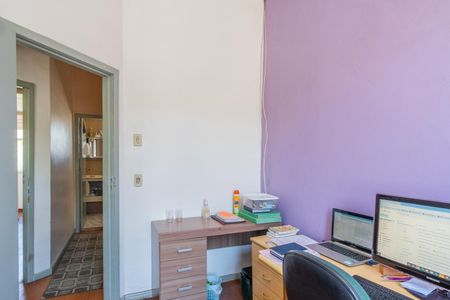 Casa à venda com 200m², 4 quartos e sem vaga Casa à venda com 200m², 4 quartos e sem vagaQuarto 1